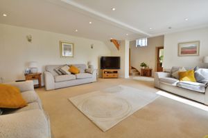 Photo 16- click for photo gallery